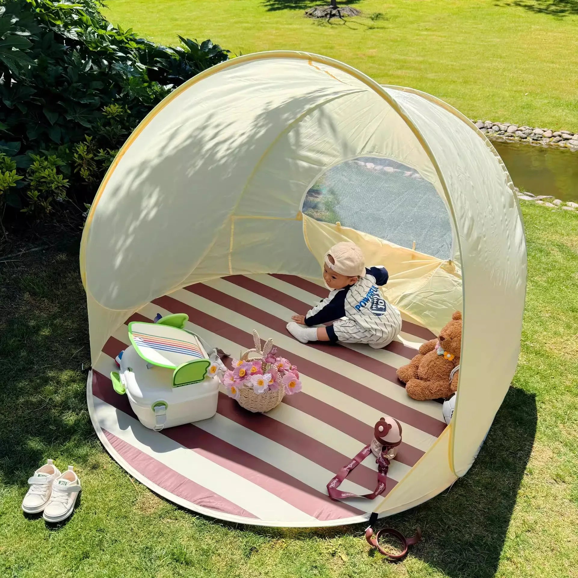 Outdoor Portable Folding Free Quick-opening Tent Camping Sunscreen Waterproof Picnic Shading Beach Tent